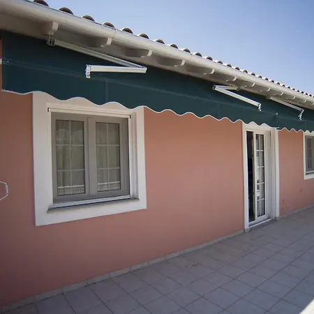 Karya Central House Casa de Férias *