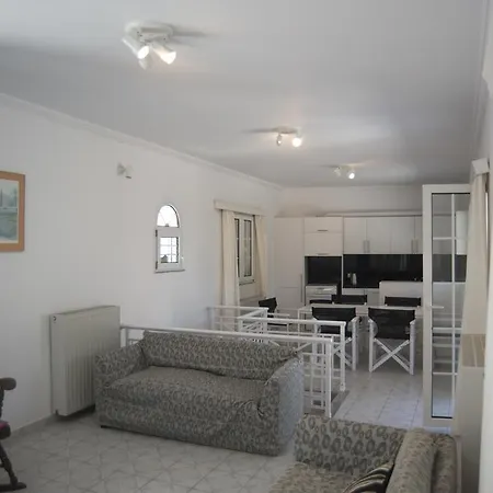 Karya Central House Casa de Férias Kariá
